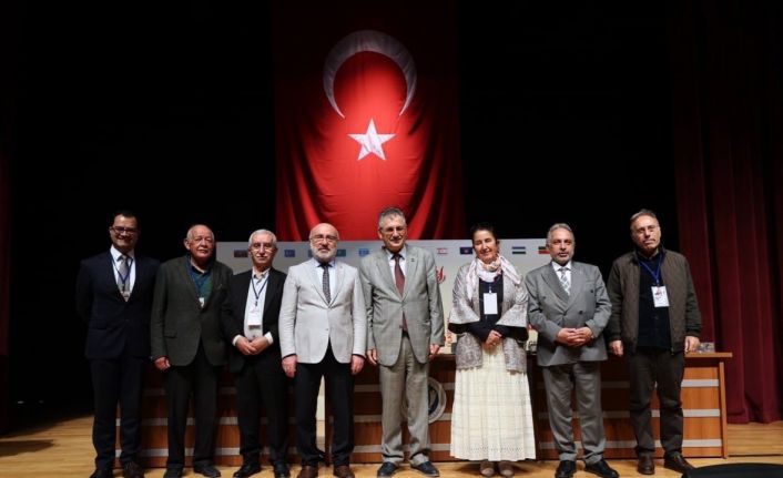 Türk Dünyası yazar ve şairlerine Kayseri’nin değerleri anlatıldı