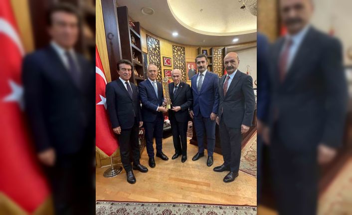 Türkiye Bisiklet Federasyonu’ndan MHP Genel Başkanı Devlet Bahçeli’ye ziyaret