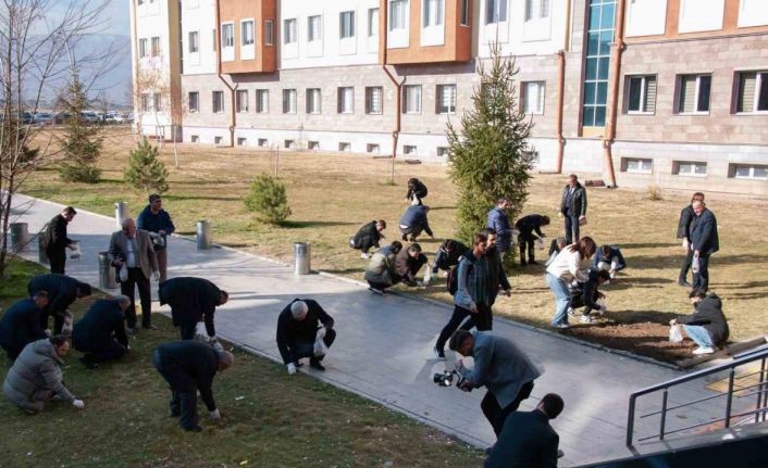Üniversite yönetiminden çevre duyarlılığı mesajı