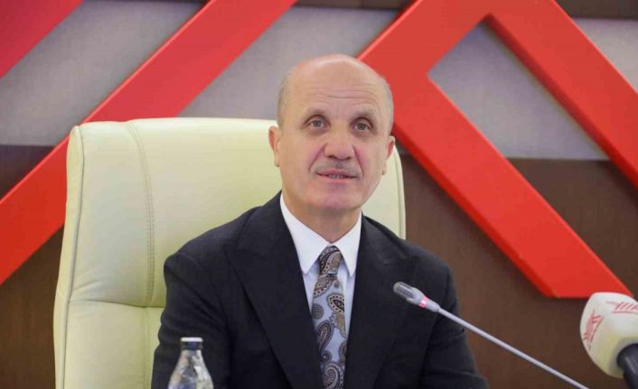 Üniversiteden 3 yılda mezuniyet uygulaması önümüzdeki yıl başlayacak