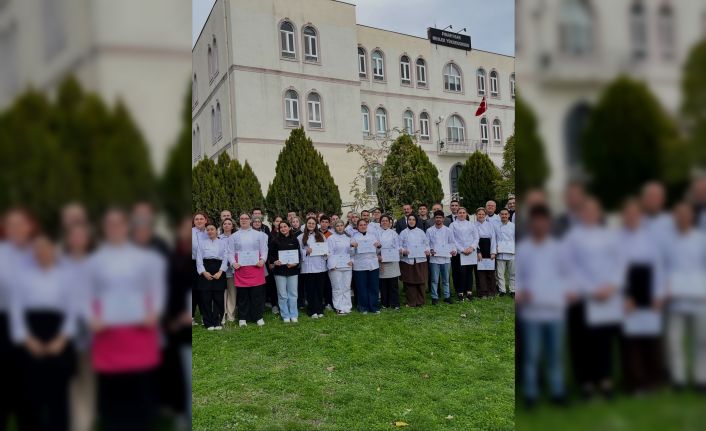 Üniversiteli aşçıların balık temalı yarışması nefes kesti