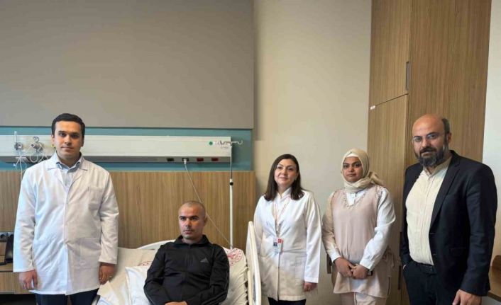 Uyanık beyin ameliyatıyla tümör alındı