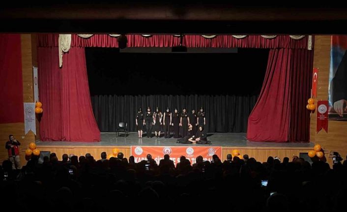 Vali Kızılkaya, "Kadın, ailenin temel direği, toplumun vicdanı ve geleceğin mimarıdır"