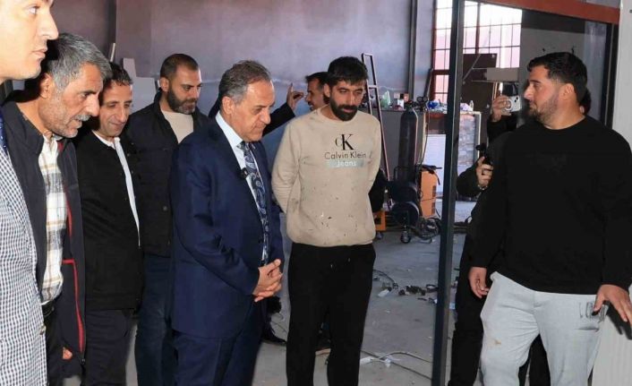 Vali Usta, asfalt çalışmalarını inceledi