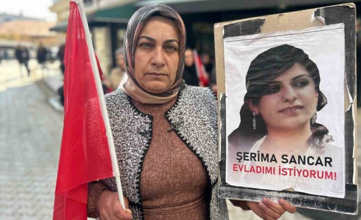 Vanlı anne: "Artık evlatlarımızı değil, silahları gömsünler"