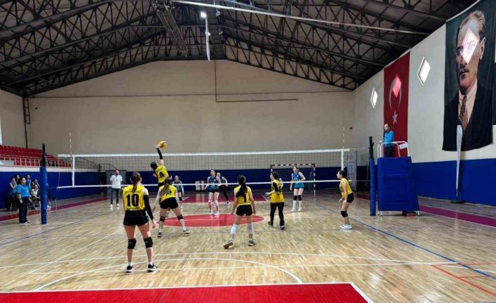 Vezirköprü’de voleybol turnuvası tamamlandı