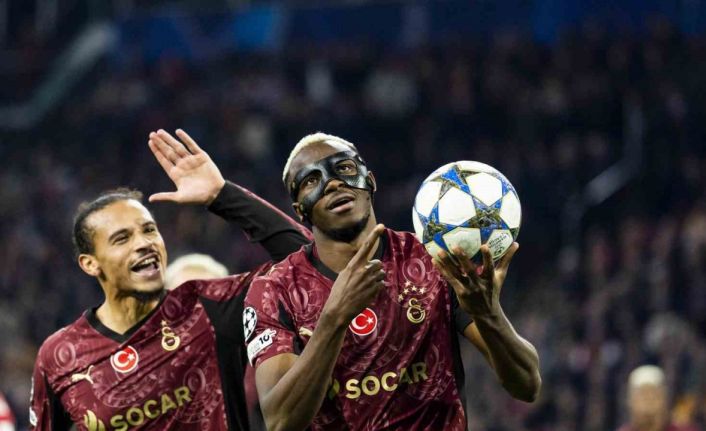 Victor Osimhen, UEFA Şampiyonlar Ligi’nde gol krallığına yükseldi