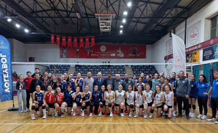 Voleybolda şampiyon belli oldu