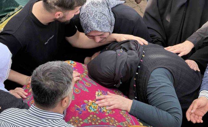 Yangında hayatını kaybedenlere son veda