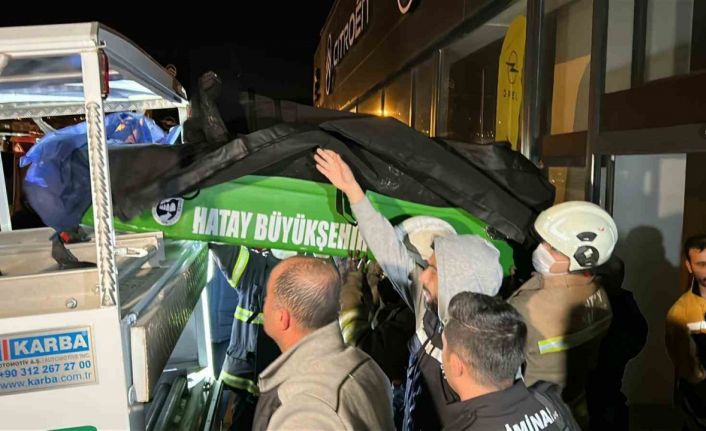 Yangından kaçmak isterken alevlerin içerisine can veren şahsın emniyet müdürü olduğu ortaya çıktı