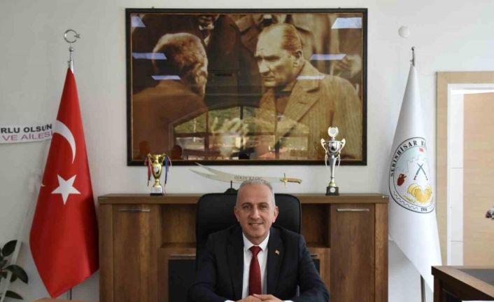 Yardımcısının ses kaydını başkasına dinleten Başkana hapis cezası