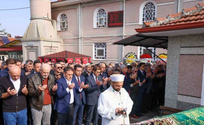 ’Yaşayan İnsan Hazineleri’ ödüllü Salim Yaşar son yolculuğuna uğurlandı