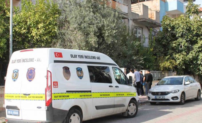 Yaşlı adam evinde ölü bulundu