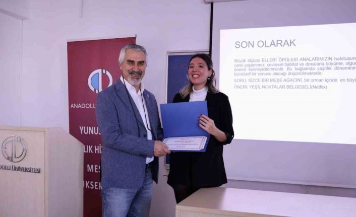 ‘Yaşlılıkta Egzersiz ve Kronik Hastalıklar’ konulu konferans gerçekleştirildi