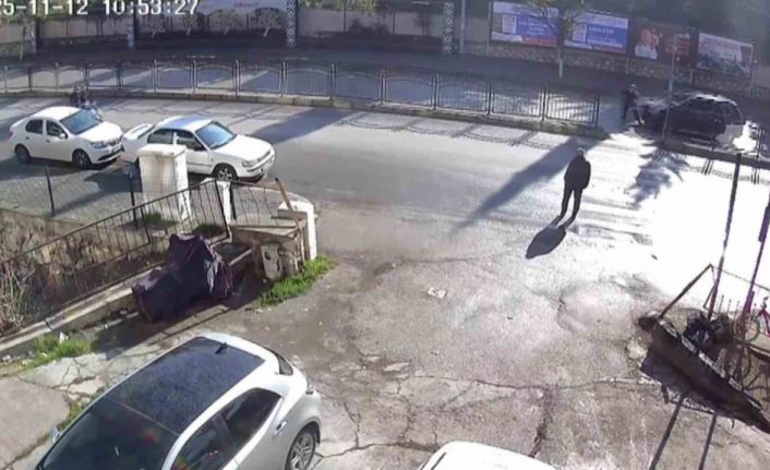 Yaya geçidinde 5 gün arayla yaşanan iki kaza kamerada