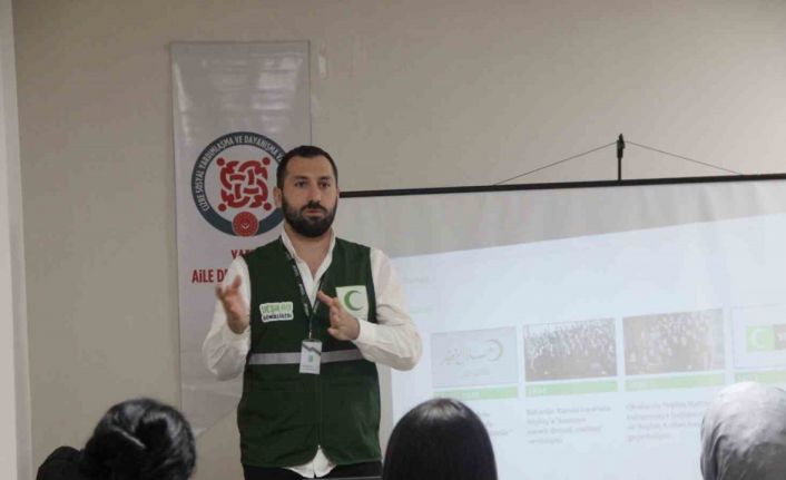 Yeşilay, Cizre’de bağımlılıkla mücadele çalışmalarına hız verdi