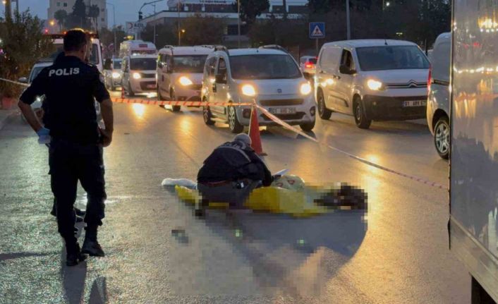 Yolun karşısına geçerken kamyonun çarptığı yaşlı adam öldü