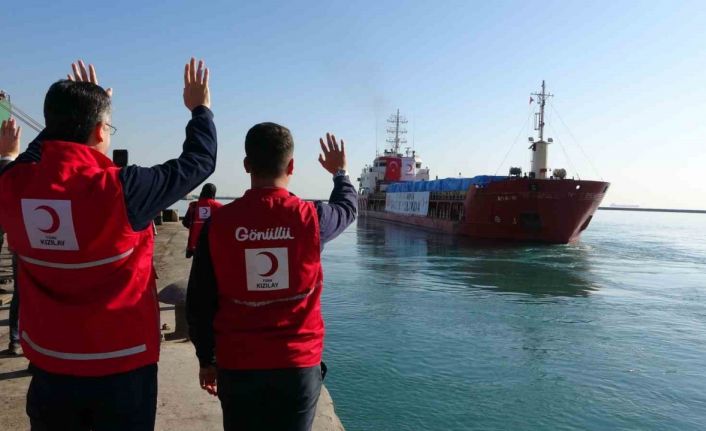 19. İyilik Gemisi Gazze’ye insani yardım için Mersin’den yola çıktı