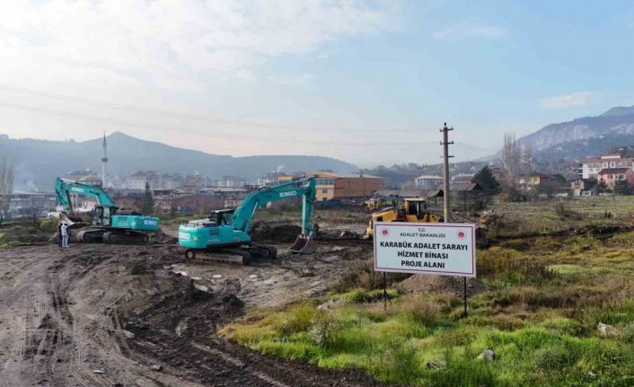 Adalet Sarayı için ilk kazma vuruldu