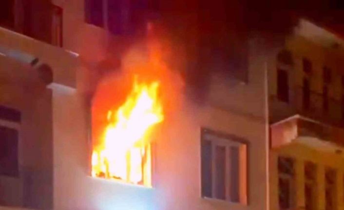 Aksaray’da apartmanda çıkan yangın ekiplerce söndürüldü