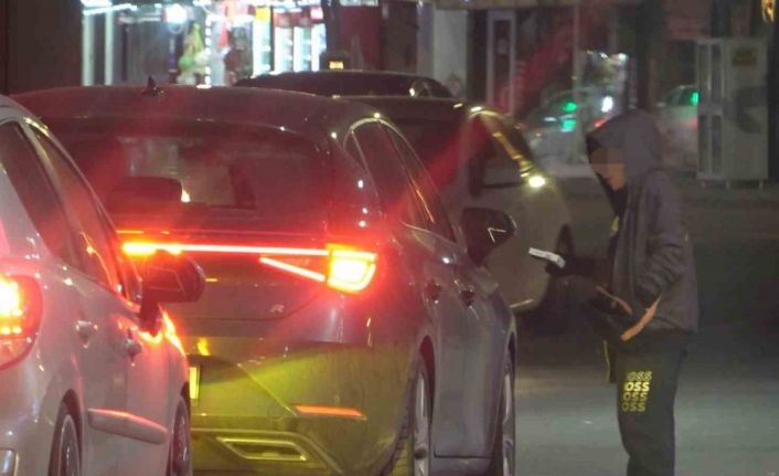 Aksaray’ın tüm kavşaklarında dilenci çocuk tehlikesi