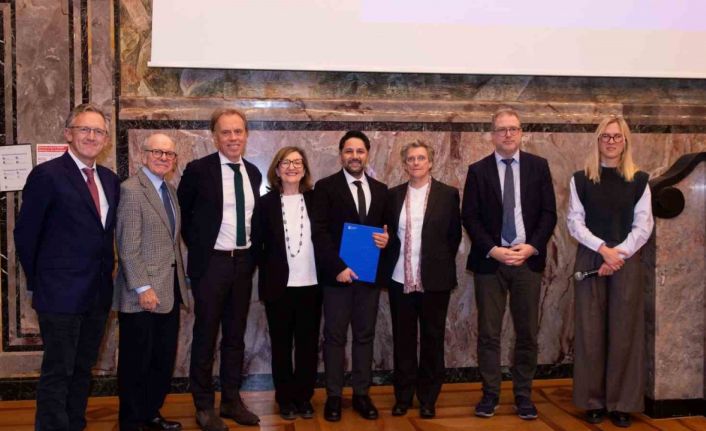 Albert Einstein’ın mezun olduğu Zürih Üniversitesi’nden Dr. Humayun Kakar’a büyük onur