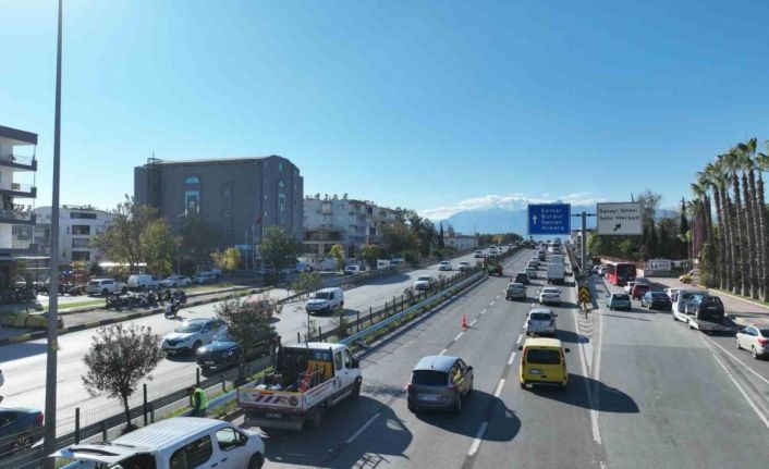 Ankara Büyükşehir’den Gazi Bulvarı’na otokorkuluk