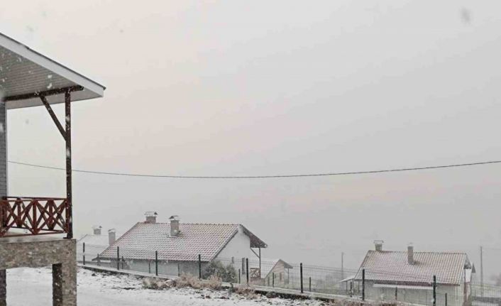 Ankara’da mevsimin ilk karı Beypazarı ilçesine yağdı
