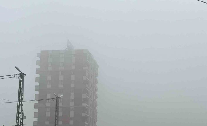 Antakya’da sis etkili oldu