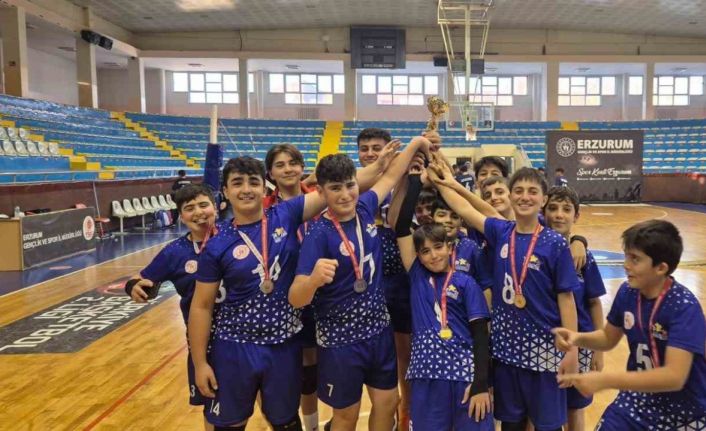 Aşkale İbrahim Polat Ortaokulu il müsabakalarında ikincilik elde etti