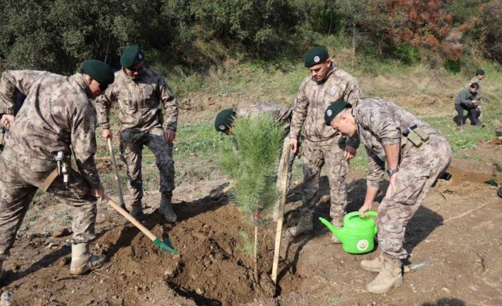 Aydın’da şehit polisler adına fidan dikildi