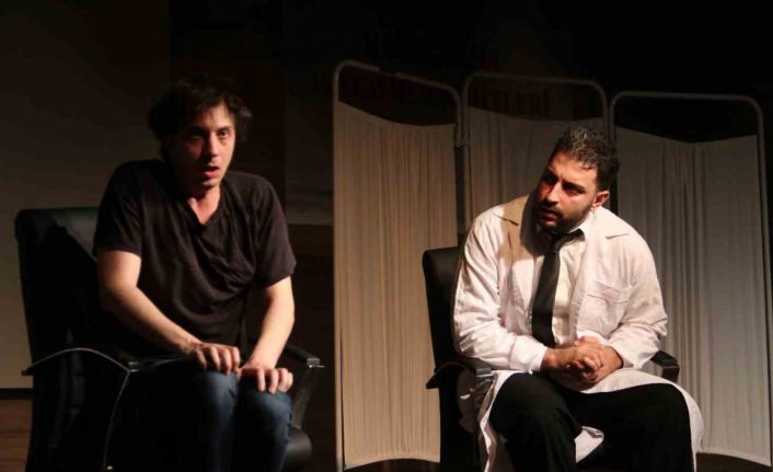 Bağımlılık Farkındalığı Tiyatro Oyunu Fethiye’de Öğrencilerle Buluştu