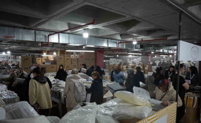 Bahçelievler’de vatandaşlar AVM’deki alışveriş indirimine koştu