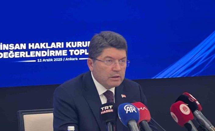 Bakan Tunç: "Hedefimiz, anayasa borcumuzu milletimize ödemektir"