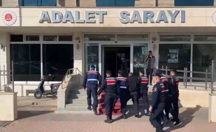 Bakan Yerlikaya: "7 İlde 7 ayrı organize suç örgütüne yönelik operasyonlarımızda 67 şüpheliyi yakaladık"