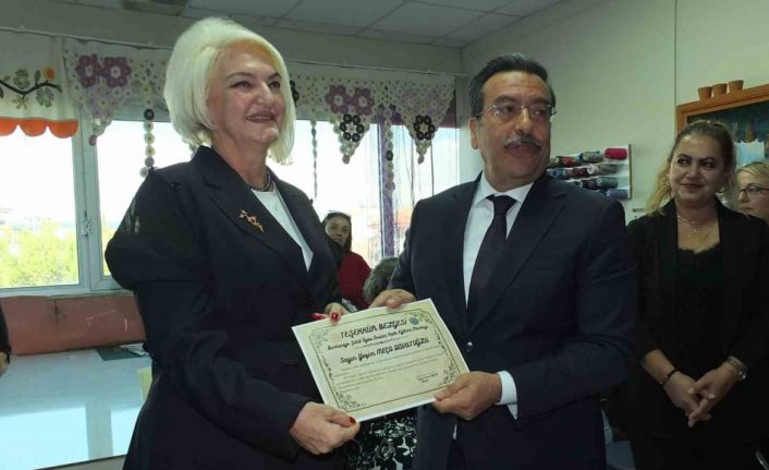 Balıkesir’de kadın hayırsevere Kaymakam teşekkürü