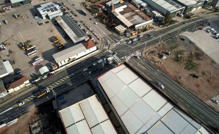 Başiskele Kullar’da kavşak düzenlemesi yapıldı