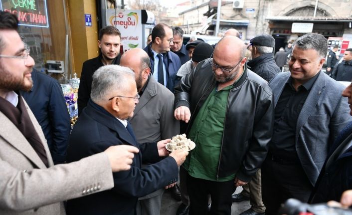 Başkan Büyükkılıç’tan Camikebir’de Gönül Belediyeciliği Buluşması