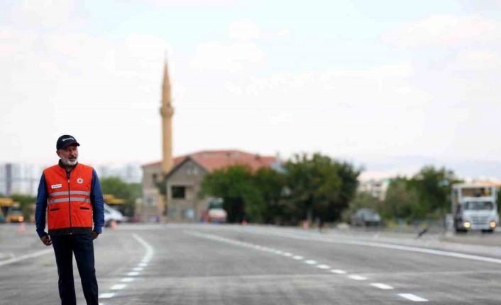 Başkan Çolakbayrakdar: "Şehrimizin ulaşımını geleceğe taşıyan devasa bir eser kazandırdık"