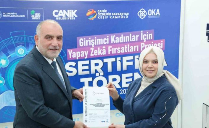 Başkan Sandıkçı: "Hanım kardeşlerimiz, teknolojilerin getirdiği fırsatlarla kariyer planlamalarını oluşturuyor"