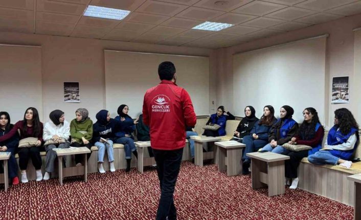 Bayburt’ta gençler bağımlılığa karşı bilgilendirildi