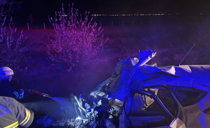 Beton mikserine çarpan sürücü hayatını kaybetti