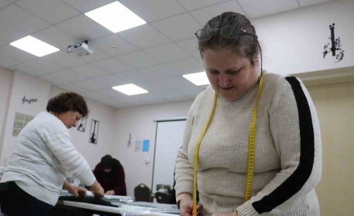 Bolu’da özel çocuklar eğitim alırken, anneleri el emeği ürünler üretiyor