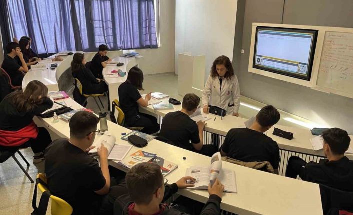 Bursluluk sınavların, öğrencileri LGS ve üniversite sınavı stresini azaltıyor