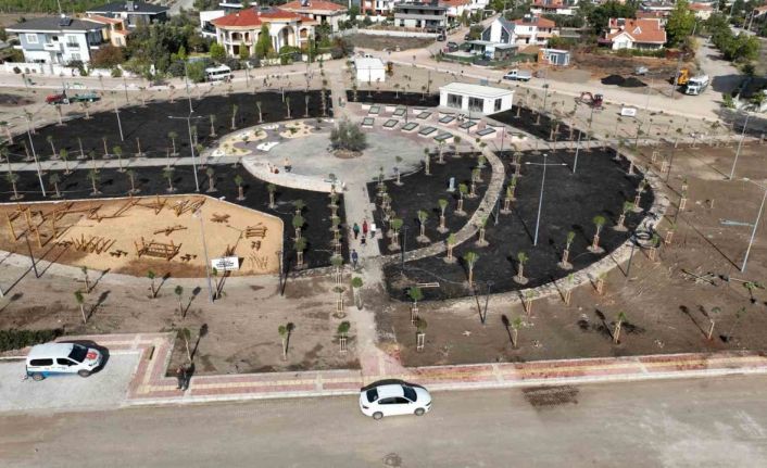 Büyükşehir Belediyesi’nden Döşemealtı’na 14 bin metrekarelik park