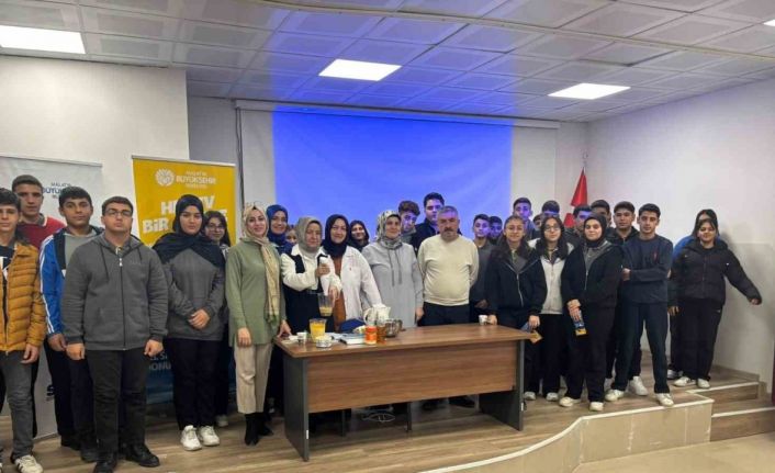 Büyükşehir Belediyesi’nin başlattığı "Her Ev Bir Atölye" projesi devam ediyor