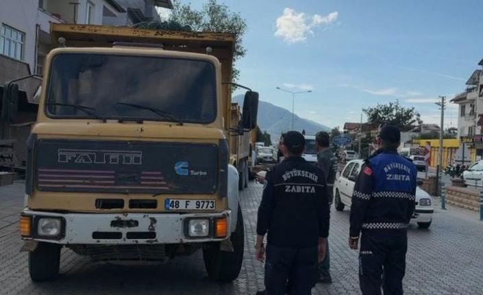 Büyükşehir kaçak hafriyatla mücadelede denetimlerini sürdürüyor