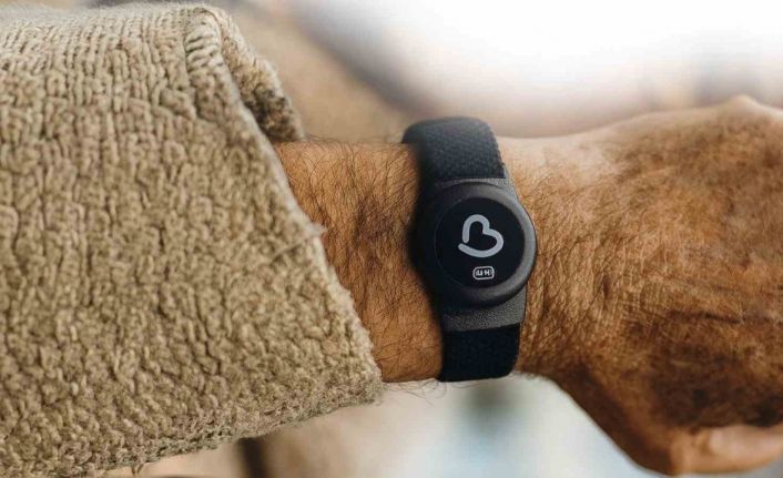 Büyükşehirden Alzheimer, Demans ve Otizm hastalarına "Akıllı Takip Cihazı Desteği"