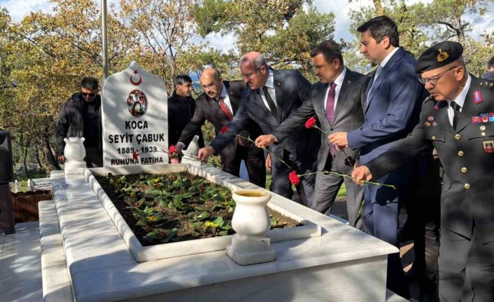 Çanakkale kahramanı Seyit Onbaşı vefatının 86. yılında kabri başında anıldı