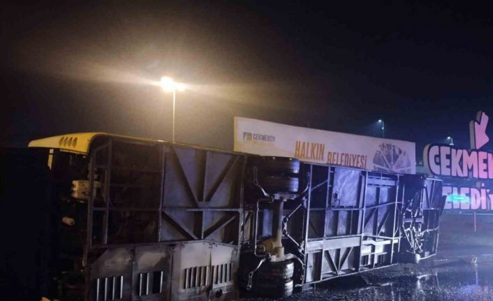 Çekmeköy’de kontrolden çıkan otobüs takla attı